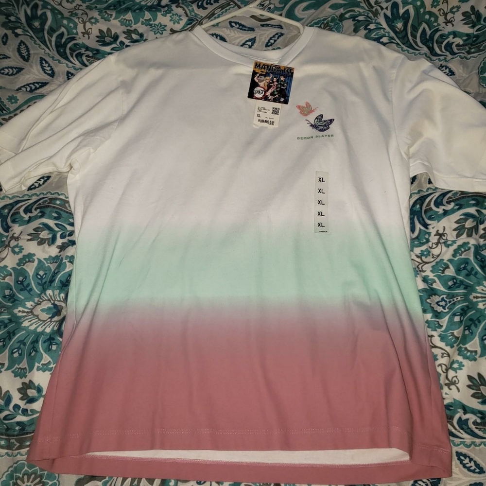 Graphic Tee Demon Slayer Uniqlo shirt